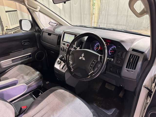 MITSUBISHI DELICA D:5 4WD 2008