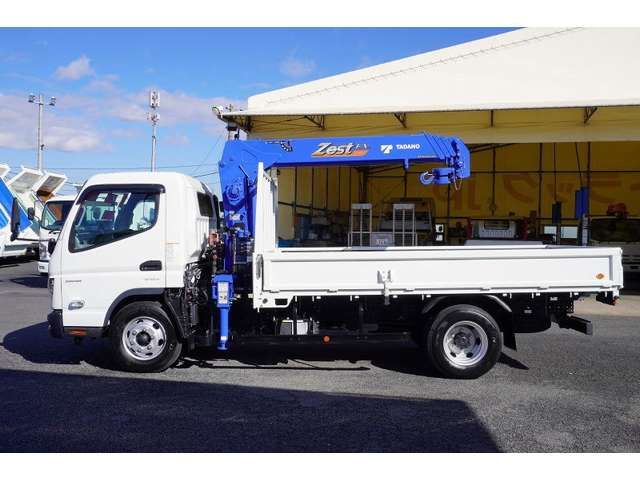 MITSUBISHI CANTER 2023