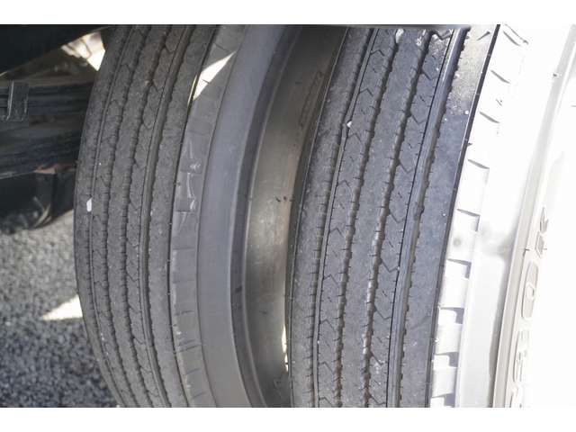 MITSUBISHI CANTER 2023