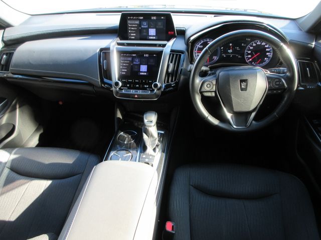 TOYOTA CROWN sedan hybrid 4WD 2019