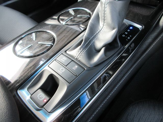 TOYOTA CROWN sedan hybrid 4WD 2019