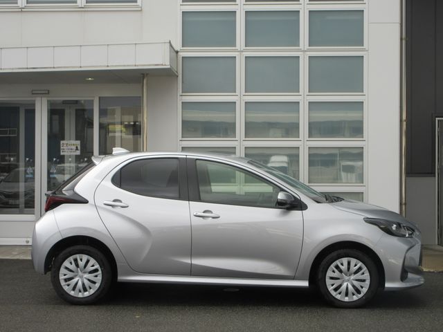 TOYOTA YARIS HYBRID 2023