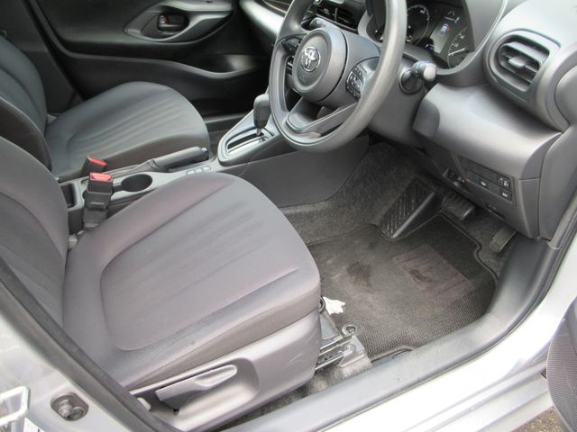 TOYOTA YARIS HYBRID 2023