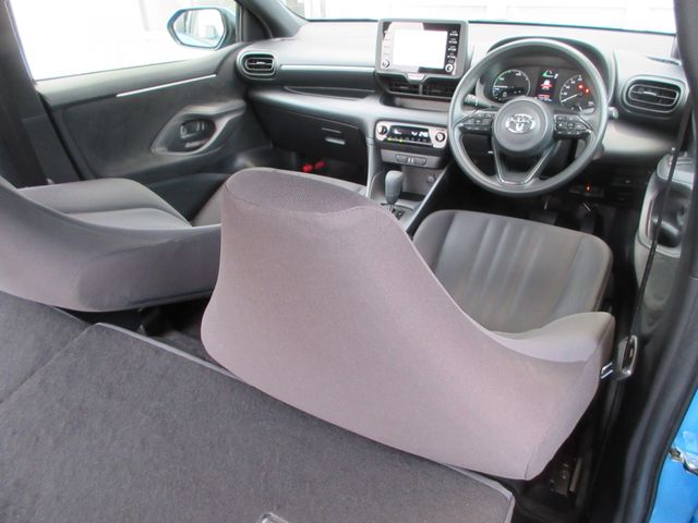 TOYOTA YARIS HYBRID 2023