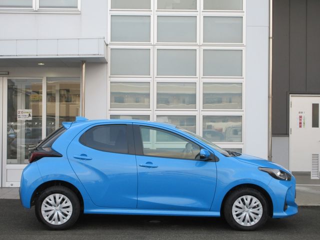 TOYOTA YARIS HYBRID 2023
