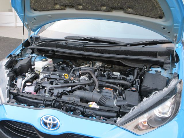 TOYOTA YARIS HYBRID 2023