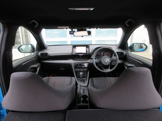 TOYOTA YARIS HYBRID 2023