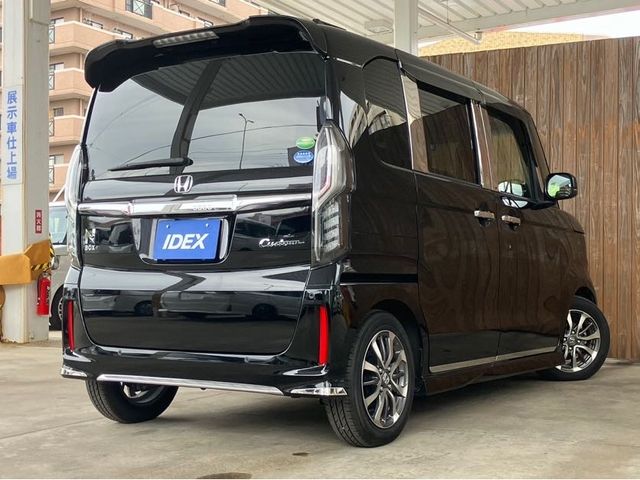 HONDA N BOX CUSTOM 2021