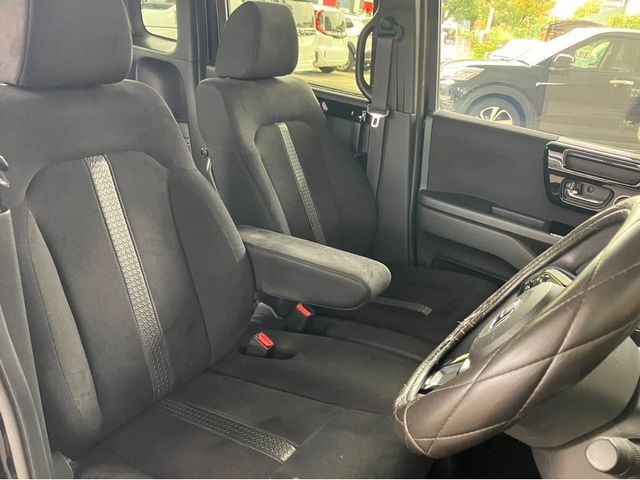 HONDA N BOX CUSTOM 2021