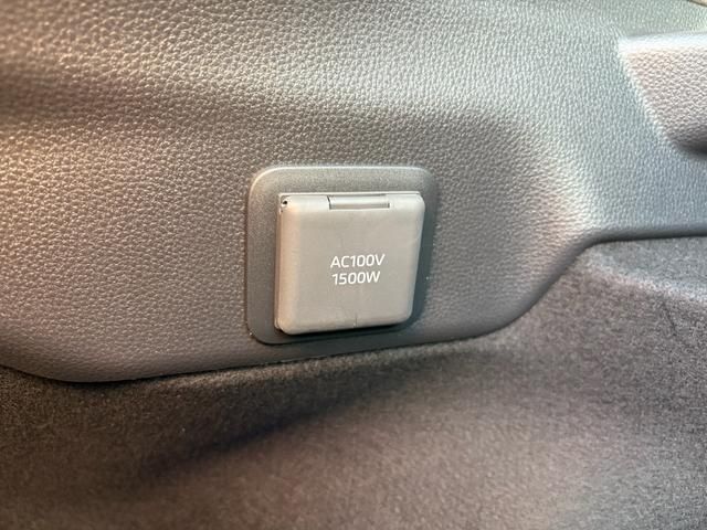 TOYOTA PRIUS PHV 2024