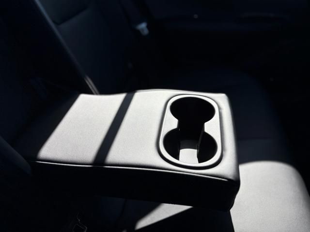 TOYOTA PRIUS PHV 2024