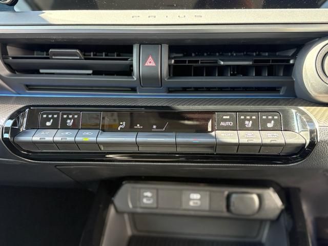 TOYOTA PRIUS PHV 2024