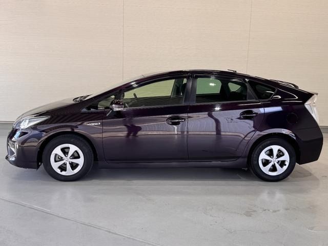 TOYOTA PRIUS 2013