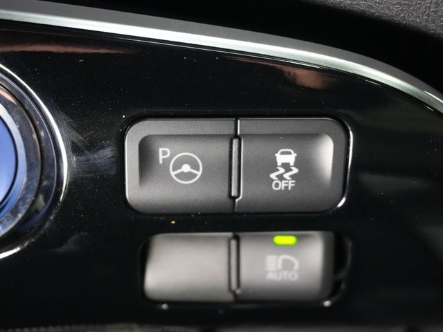 TOYOTA PRIUS PHV 2018