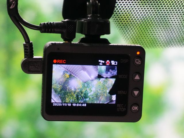 TOYOTA PRIUS PHV 2018