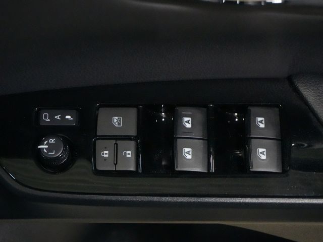 TOYOTA PRIUS PHV 2018