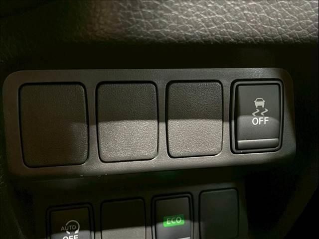 NISSAN X-TRAIL 4WD 2015