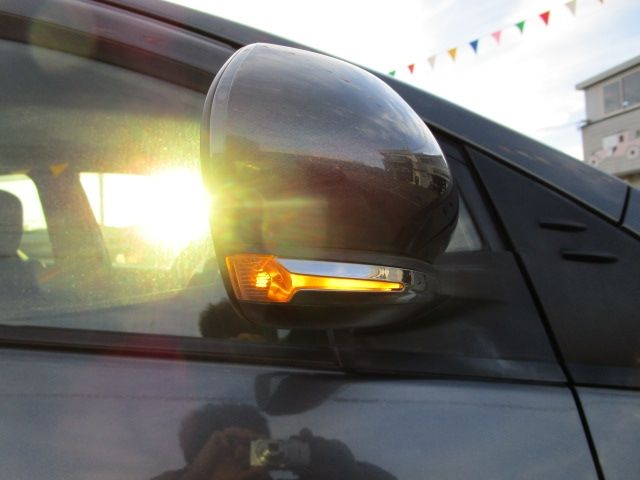 TOYOTA PRIUS 4WD 2019