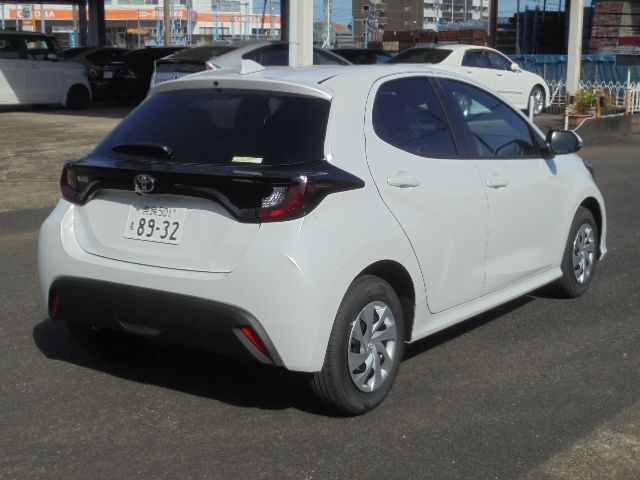 TOYOTA YARIS 2025
