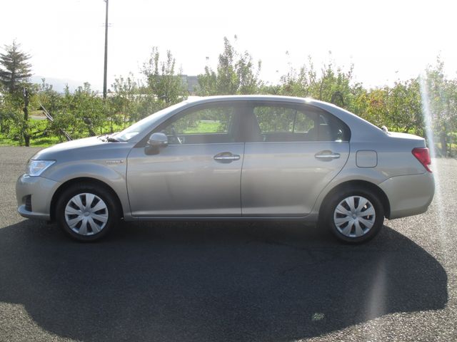 TOYOTA COROLLA AXIO HYBRID 2013