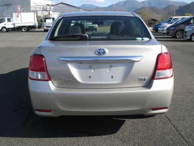 TOYOTA COROLLA AXIO HYBRID 2013