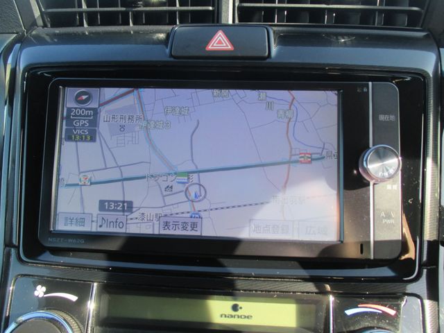 TOYOTA COROLLA AXIO HYBRID 2013