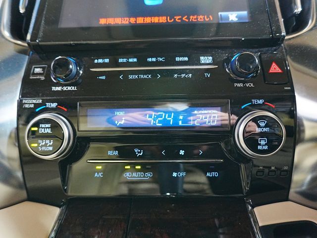 TOYOTA ALPHARD hybrid 4WD 2019