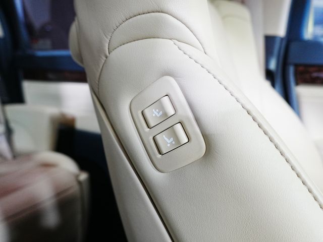 TOYOTA ALPHARD hybrid 4WD 2019