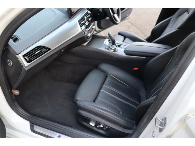 BMW BMW 5series sedan 2020