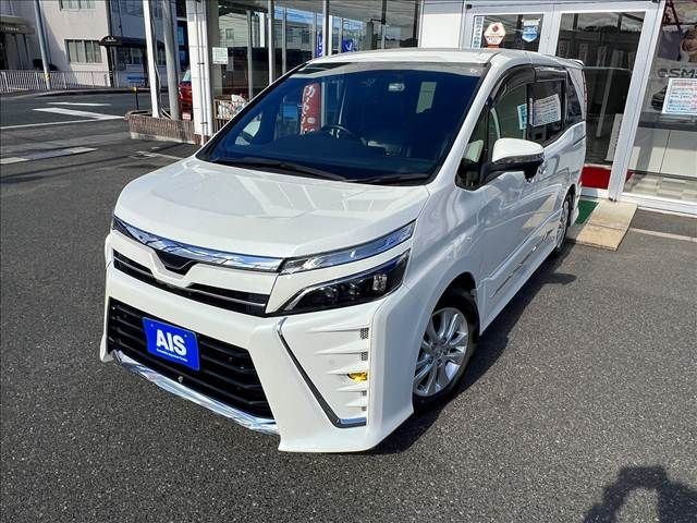 TOYOTA VOXY 4WD 2021