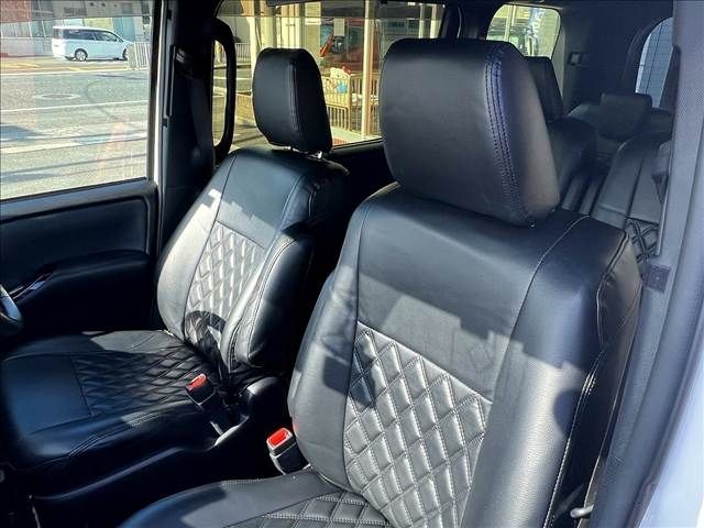 TOYOTA VOXY 4WD 2021