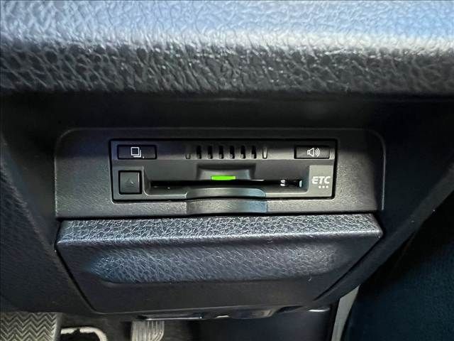 TOYOTA VOXY 4WD 2021