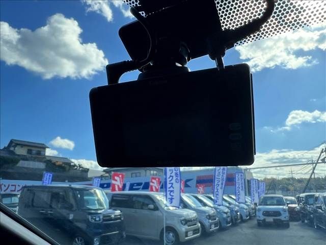 TOYOTA VOXY 4WD 2021