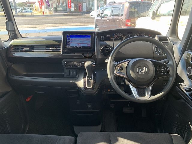 HONDA N BOX CUSTOM 2018