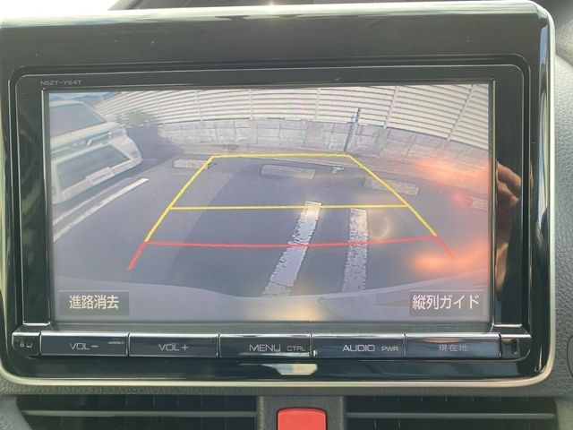 TOYOTA VOXY HYBRID 2015