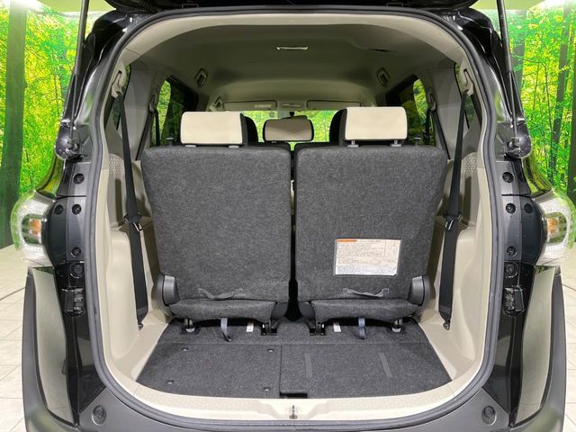 TOYOTA SIENTA HYBRID 2018