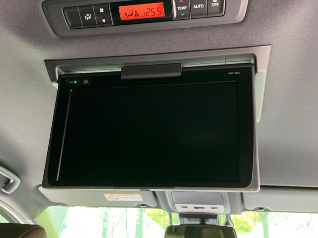 TOYOTA ESQUIRE HYBRID 2018