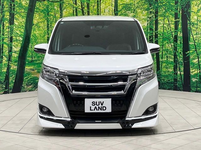 TOYOTA ESQUIRE HYBRID 2018