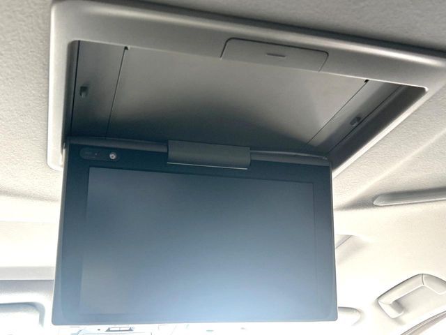 TOYOTA VELLFIRE 2020