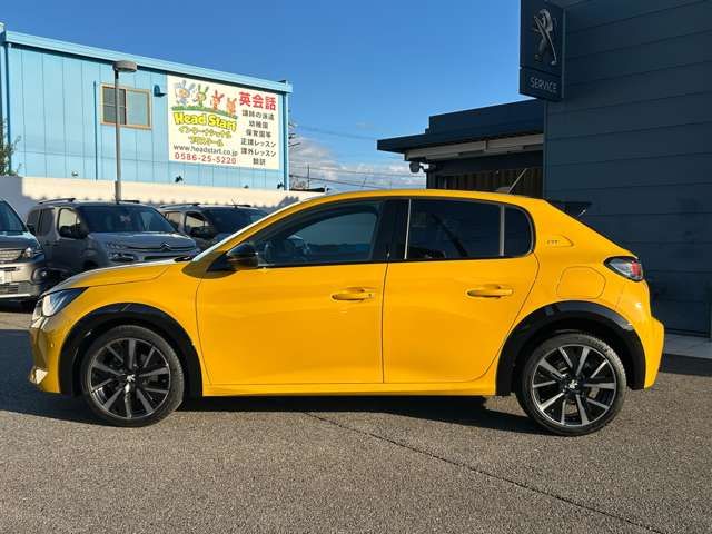 PEUGEOT PEUGEOT 208 2022