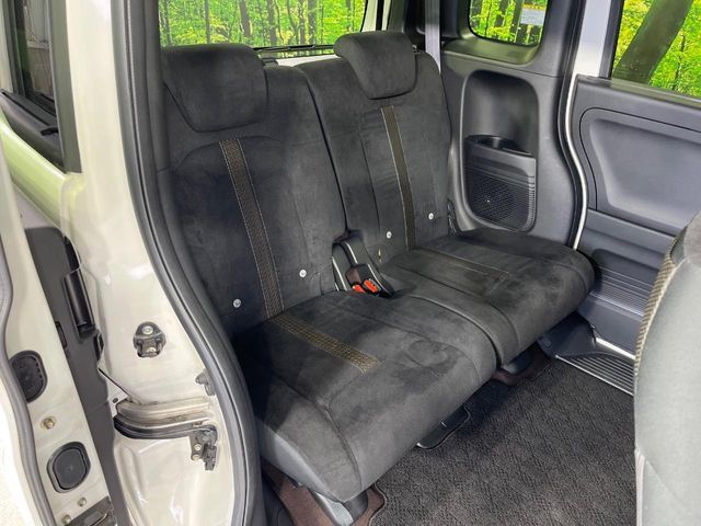 HONDA N BOX CUSTOM 4WD 2018