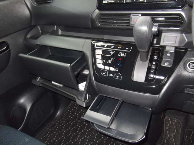 NISSAN ROOX 4WD 2021