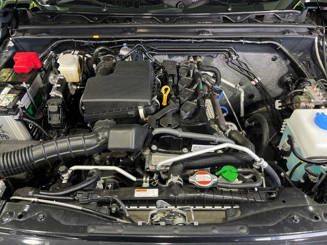 SUZUKI JIMNY NOMADE 2025