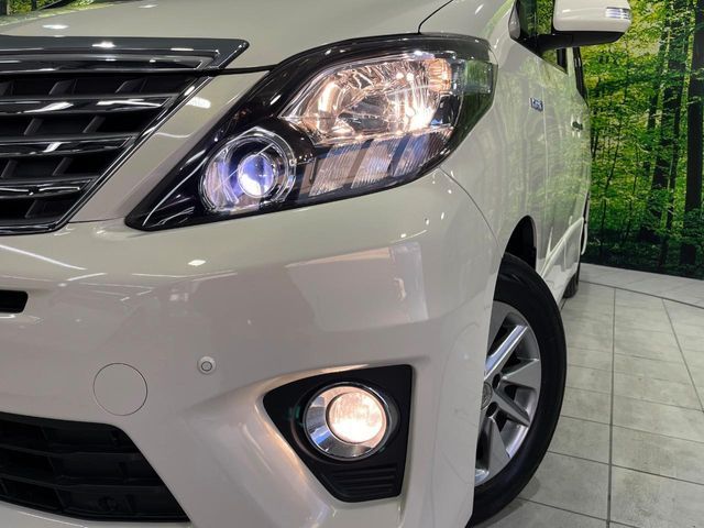 TOYOTA ALPHARD hybrid 4WD 2013