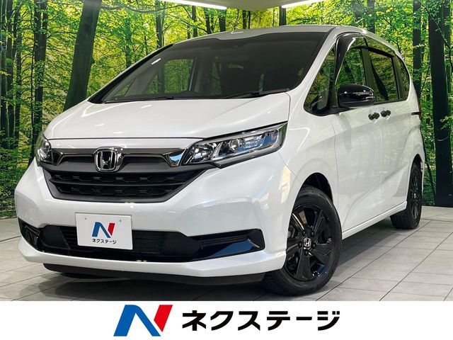 HONDA FREED HYBRID 2024