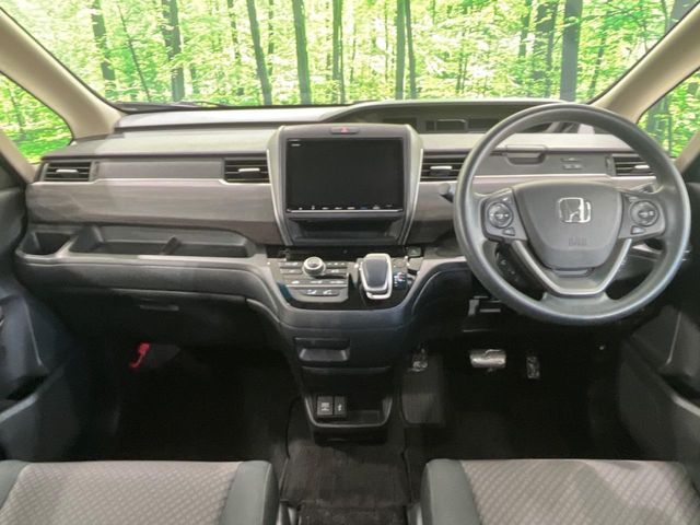 HONDA FREED HYBRID 2024