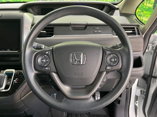 HONDA FREED HYBRID 2024