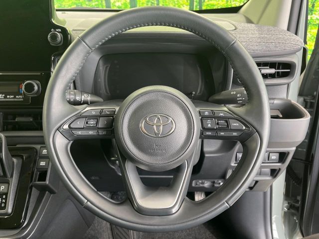 TOYOTA SIENTA HYBRID 2024