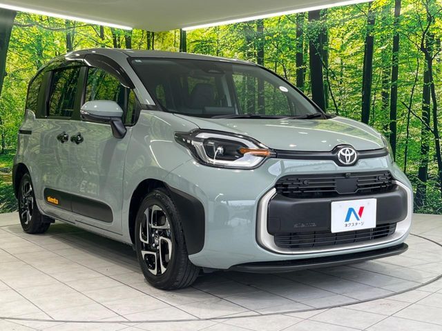 TOYOTA SIENTA HYBRID 2024