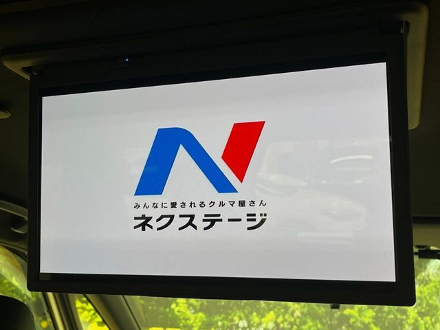 TOYOTA NOAH HYBRID 4WD 2023